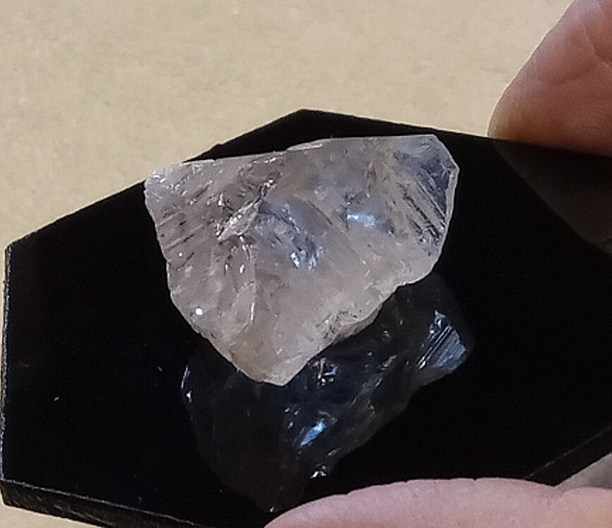 Rare Book Cliff Barite crystal 23.8 g.