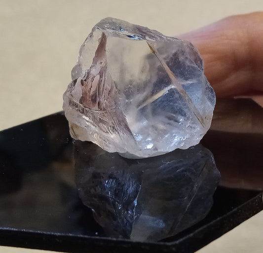 Rare Book Cliff Barite crystal. 22.5 grams.