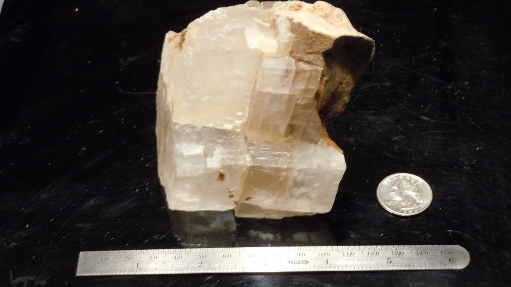 Large Book Cliff Calcite crystal cluster. 595 gram